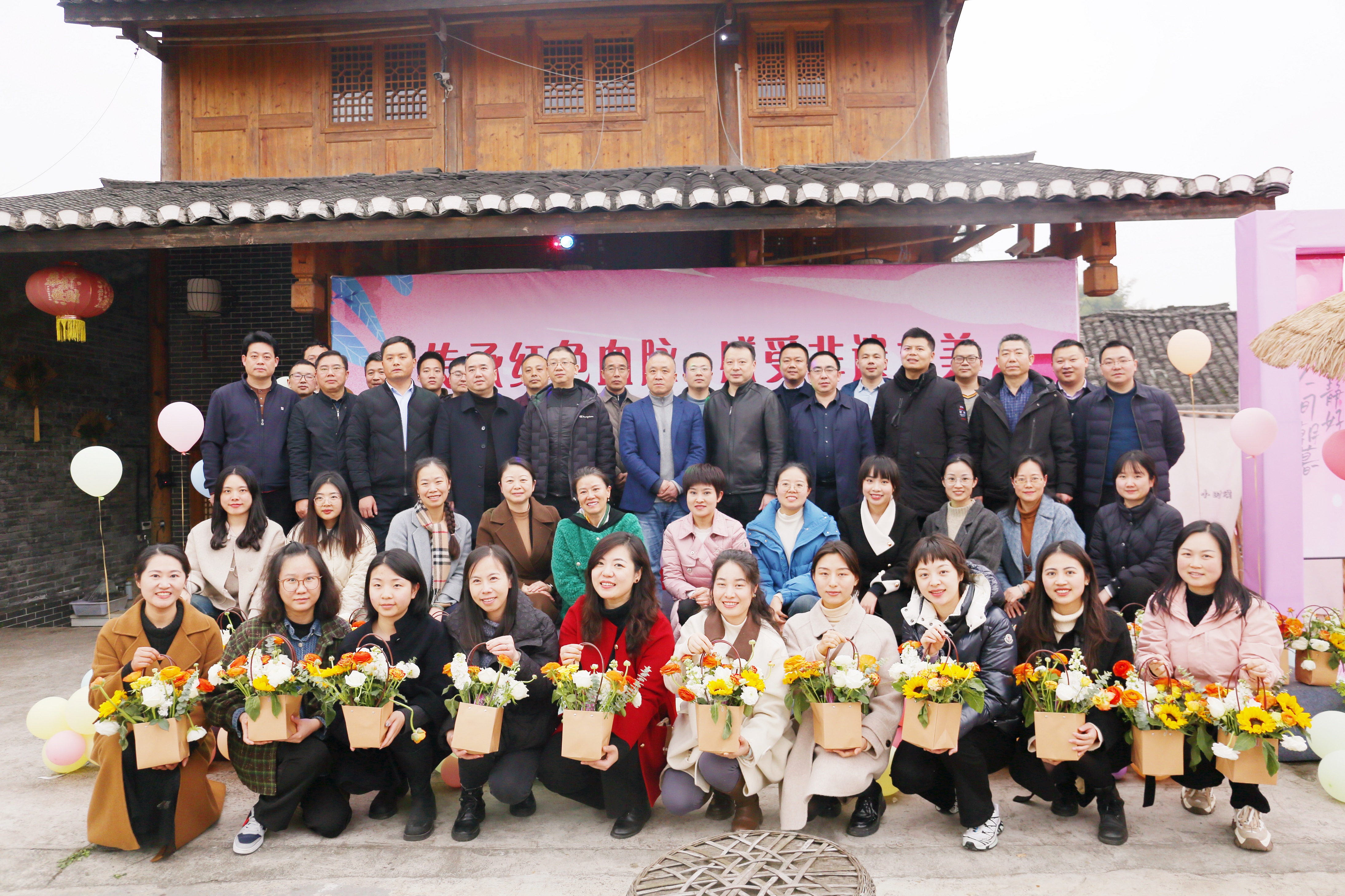 市委辦公室機關工會 西南醫投集團工會聯合開展“傳承紅色血脈 感受非遺之美”暨紀念“三八”國際勞動婦女節主題活動